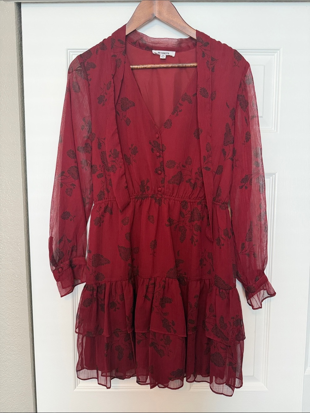 BB Dakota Dress, Never worn! Measurements: 34” long, 14” wide waist, 22” sleeve